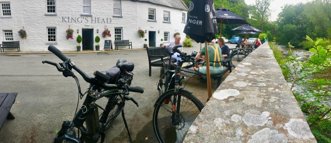 Kings Head - Riverside, Ravenstonedale Buitenkant foto